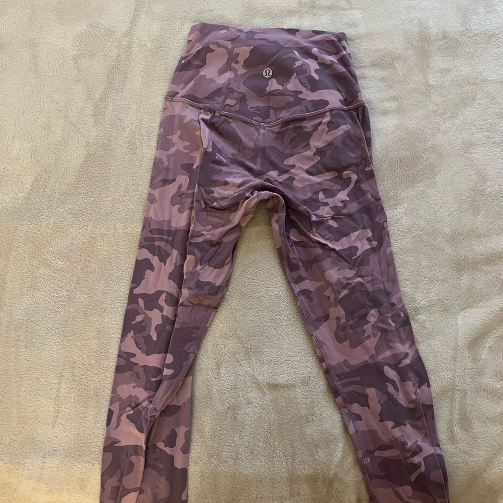 Lululemon 25